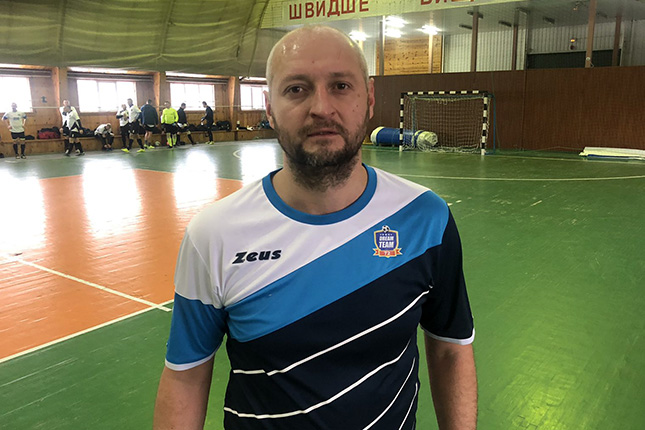 футболист